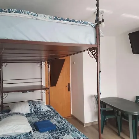 Mic Dormitor Informativ Turistic * Bukarest