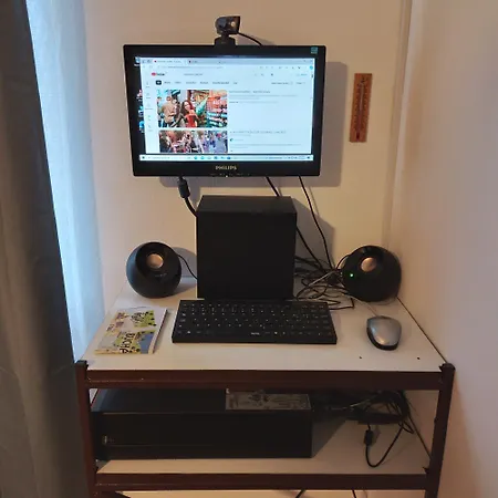 Apartment Mic Dormitor Informativ Turistic *