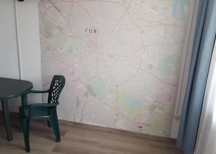 Mic Dormitor Informativ Turistic * Bucureşti