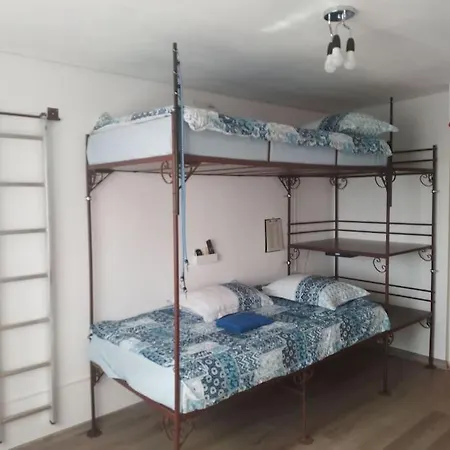 Apartament Mic Dormitor Informativ Turistic Bukareszt